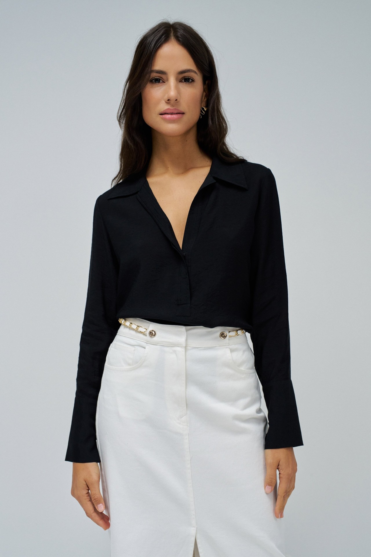 PLAIN FLOWING BLOUSE