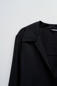 PLAIN FLOWING BLOUSE
