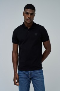 POLO CON BRANDING