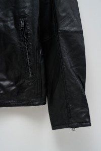VESTE EN CUIR