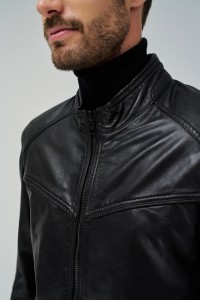 VESTE EN CUIR