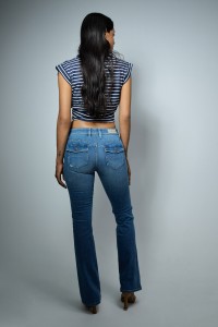WONDER PUSH UP BOOTCUT DETAIL ON THE POCKETS JEANS