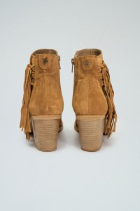 SUEDE BOOTS WITH FRINGES