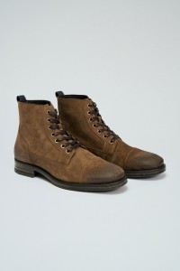 BOTAS EM PELE
