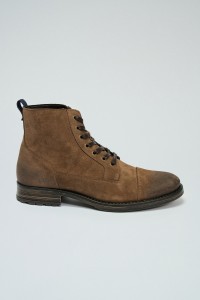BOTAS EM PELE