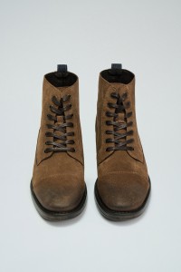 BOTAS EM PELE