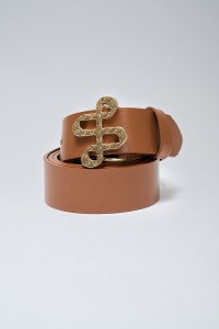 LEATHER BELT WITH SHINY BUCKLE