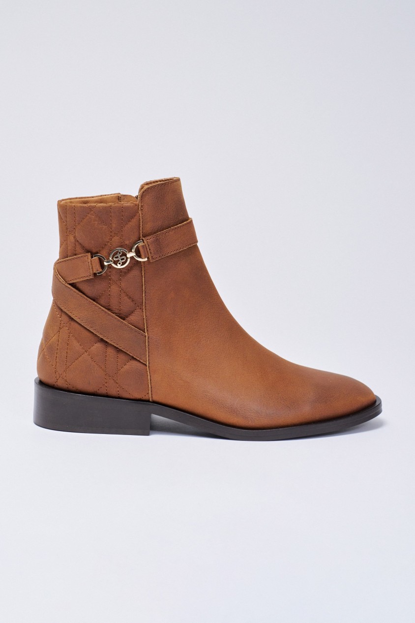 LEATHER BOOTS