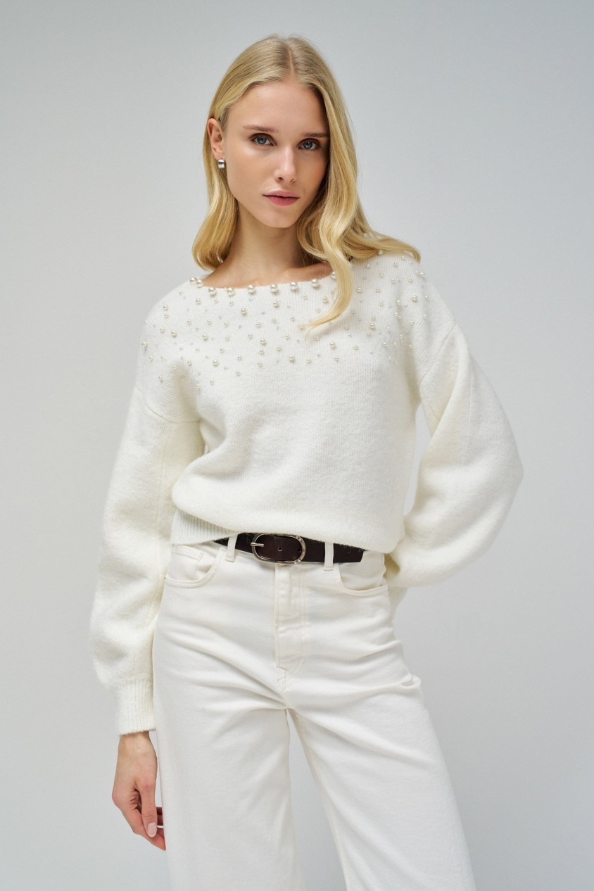 SWEATER WITH PEARLS