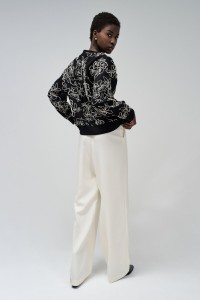 PULL TEXTUR FLORAL