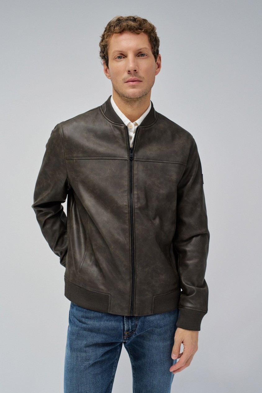 CHAQUETA BOMBER EFECTO PIEL