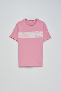T-SHIRT COM ESTAMPADO