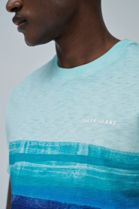 T-SHIRT MIT DRUCK