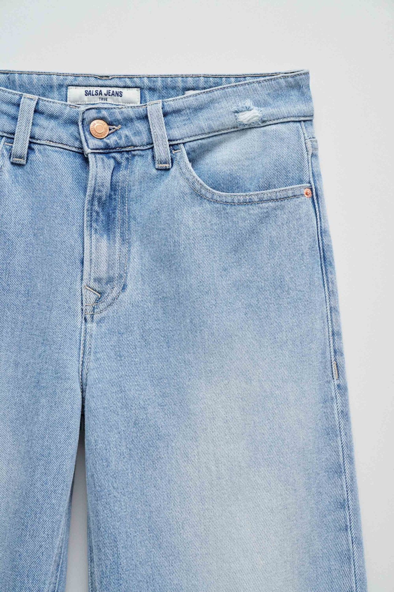 JEAN DROIT TRUE AVEC DCHIRURES