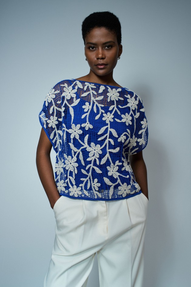 T-SHIRT WITH FLORAL CROCHET EFFECT