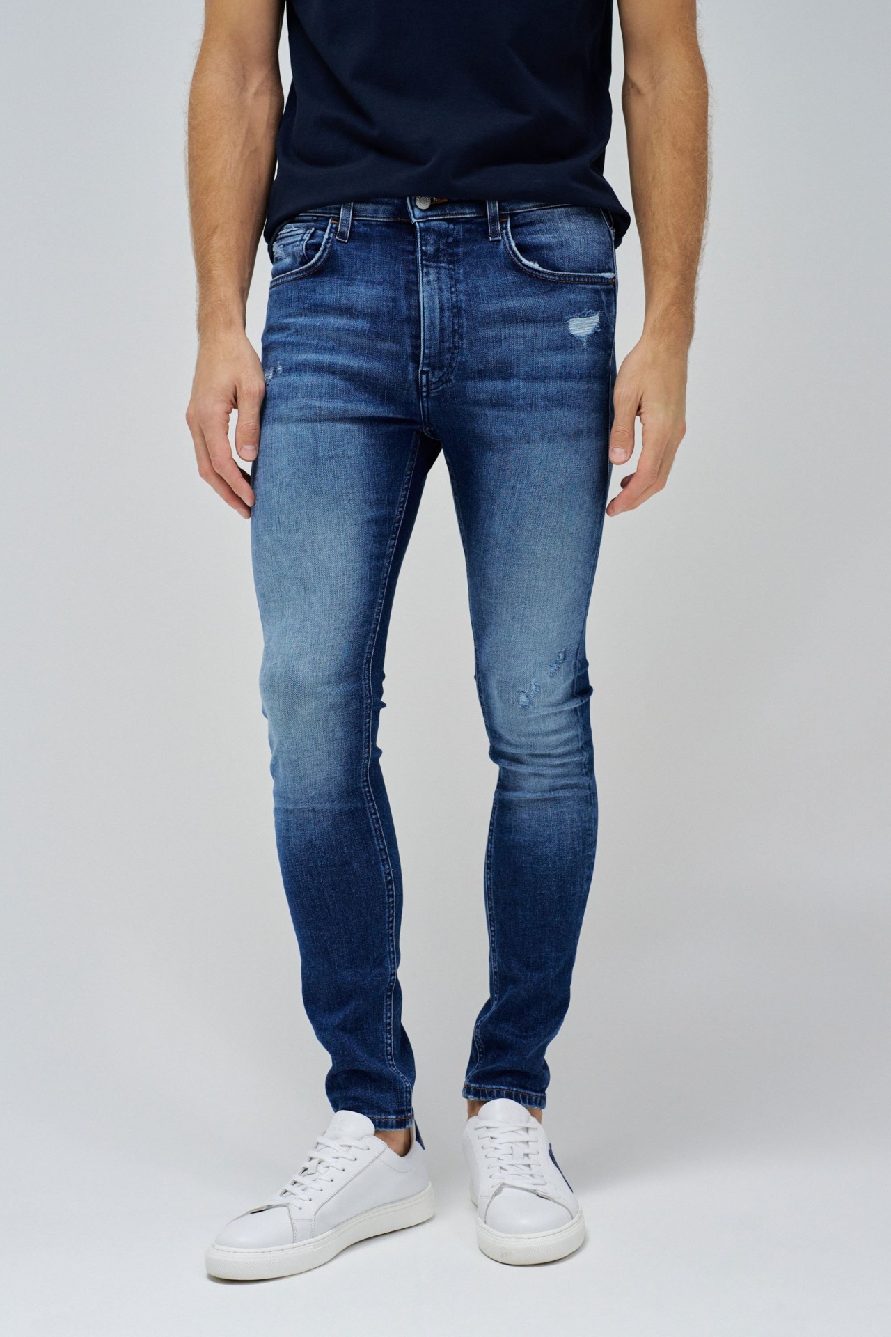 SKINNY FIT JEANS WITH RIPS