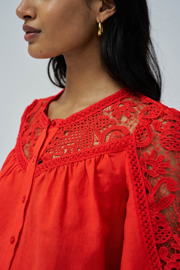 CAMISA DE LINHO COM RENDA