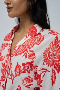 BLUSE MIT SCHLEIFE AM SAUM