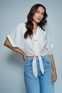 BLUSE MIT SCHLEIFE AM SAUM