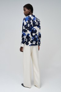 BLUSA COM ESTAMPADO FLORAL