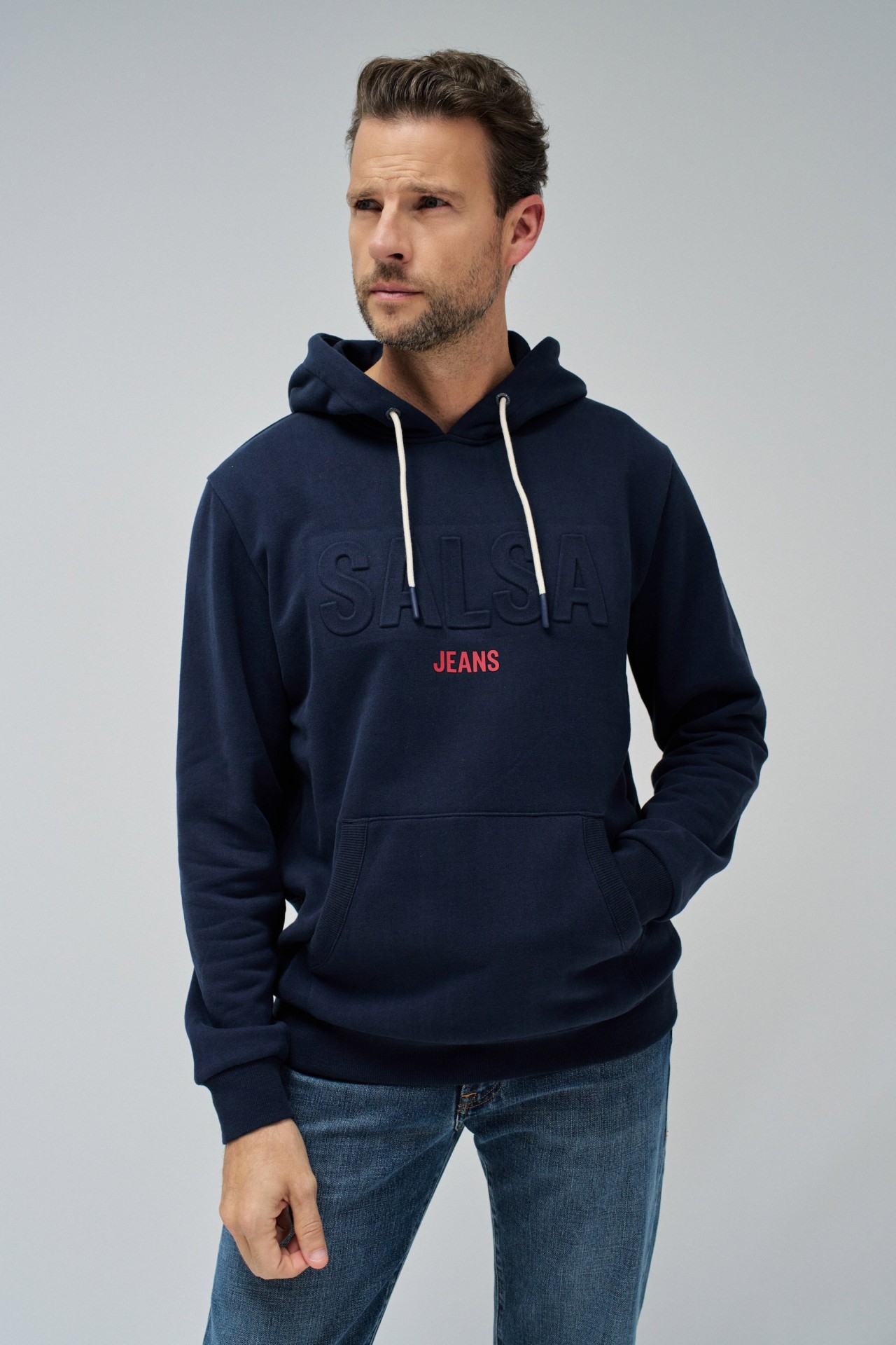 SWEAT  CAPUCHE AVEC LOGO
