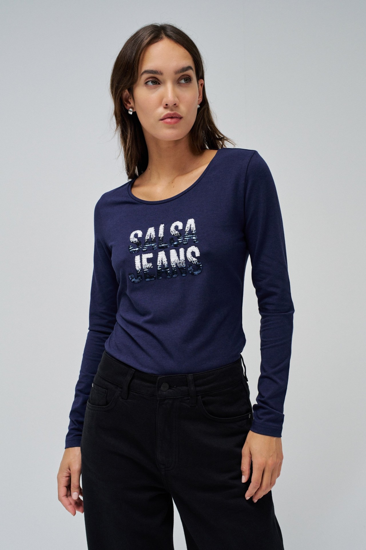 PULLOVER MIT BRANDING