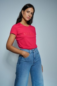 T-SHIRT WITH BRANDING