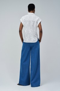 TOP WITH FLORAL EMBROIDERY