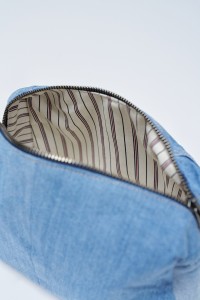 INFINITY TOILETRY BAG LIGHT BLUE
