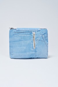 INFINITY TOILETRY BAG LIGHT BLUE WITH FLAP