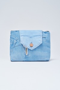 INFINITY TOILETRY BAG LIGHT BLUE WITH FLAP