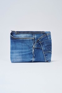 INFINITY TOILETRY BAG DARK BLUE WITH FLAP