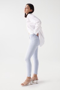 JEANS SECRET PUSH IN CROPPED SKINNY