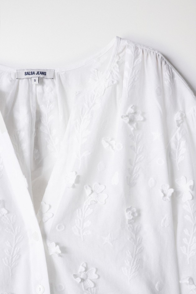 BLOUSE WITH EMBROIDERED DETAILS