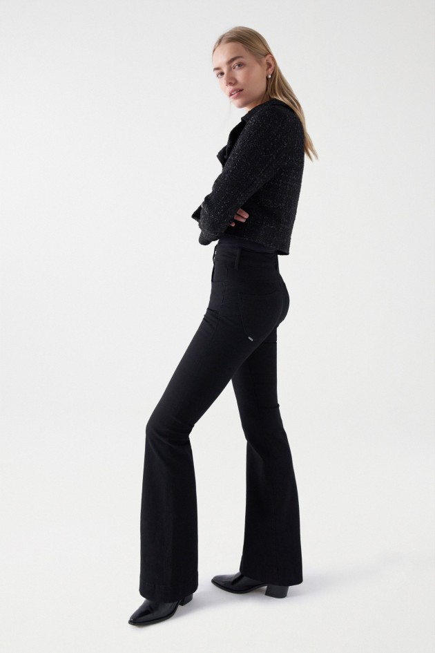 BLUSÃO CURTO EM TWEED