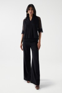 BLOUSE EN DENTELLE � POIS