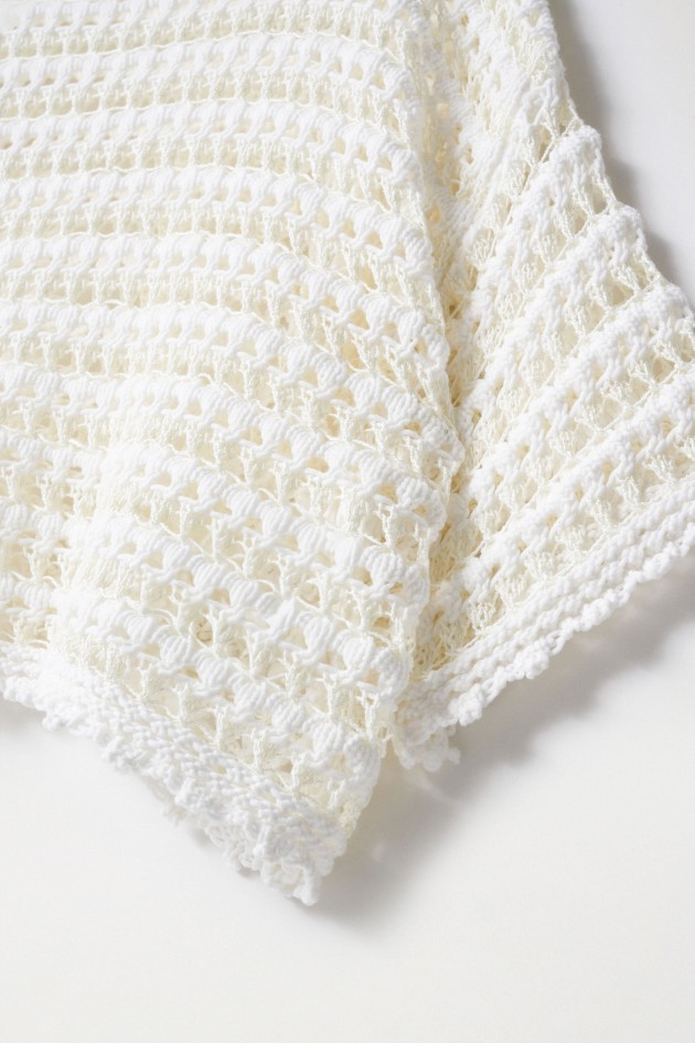 T-SHIRT EN MAILLE TRICOT DE STYLE MACRAMÉ