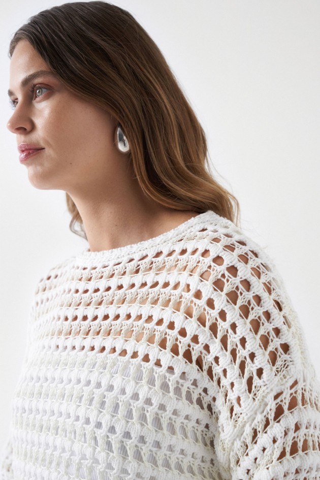 T-SHIRT EN MAILLE TRICOT DE STYLE MACRAMÉ