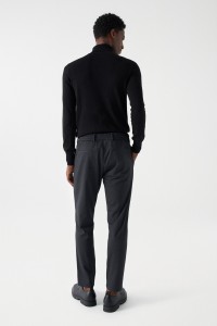 PANTALONES JOGGERS SLIM FIT