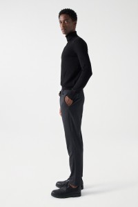 PANTALONES JOGGERS SLIM FIT