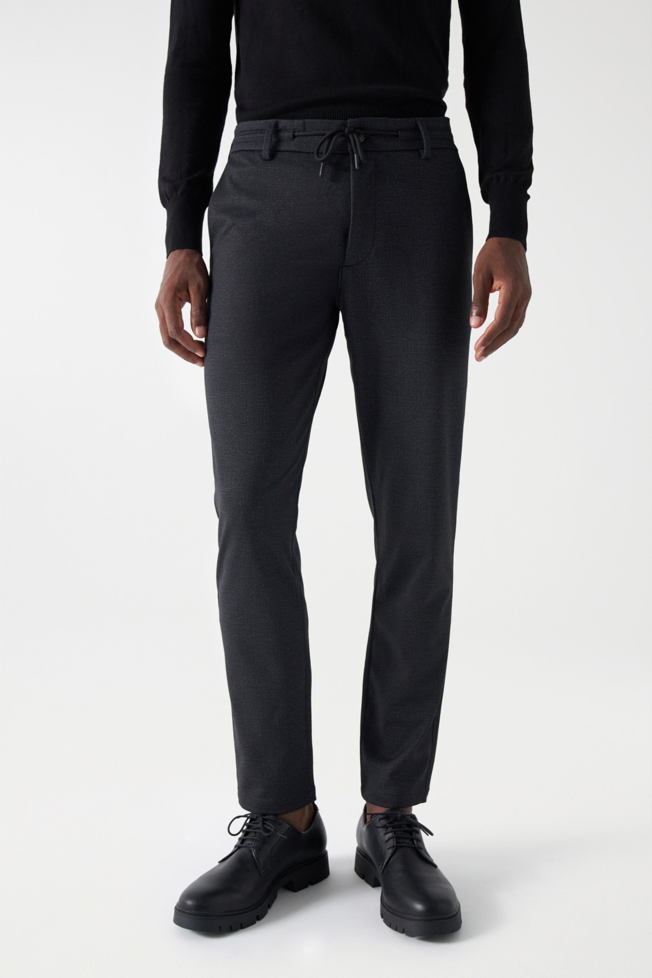 PANTALONES JOGGERS SLIM FIT