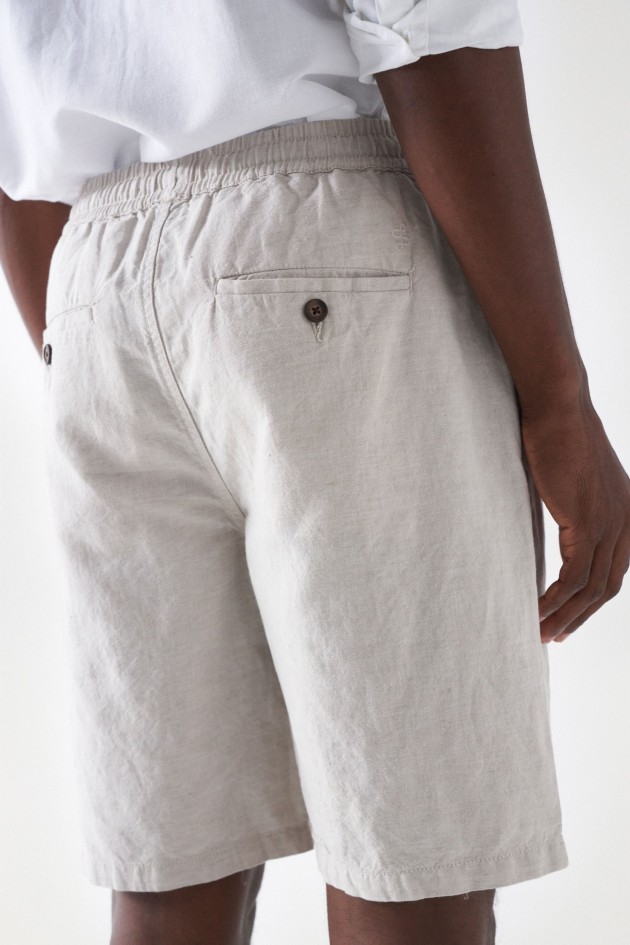 SHORT EN LIN MÉLANGÉ