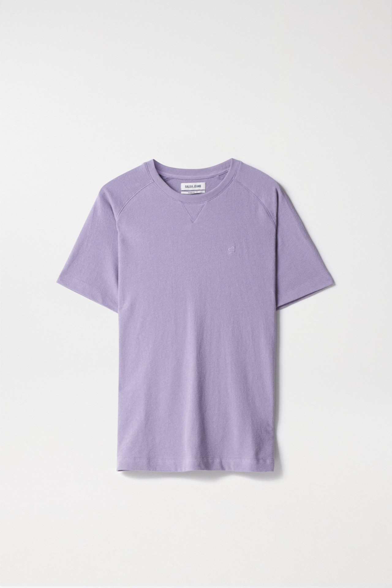 CAMISETA CON TEXTURA E LOGO