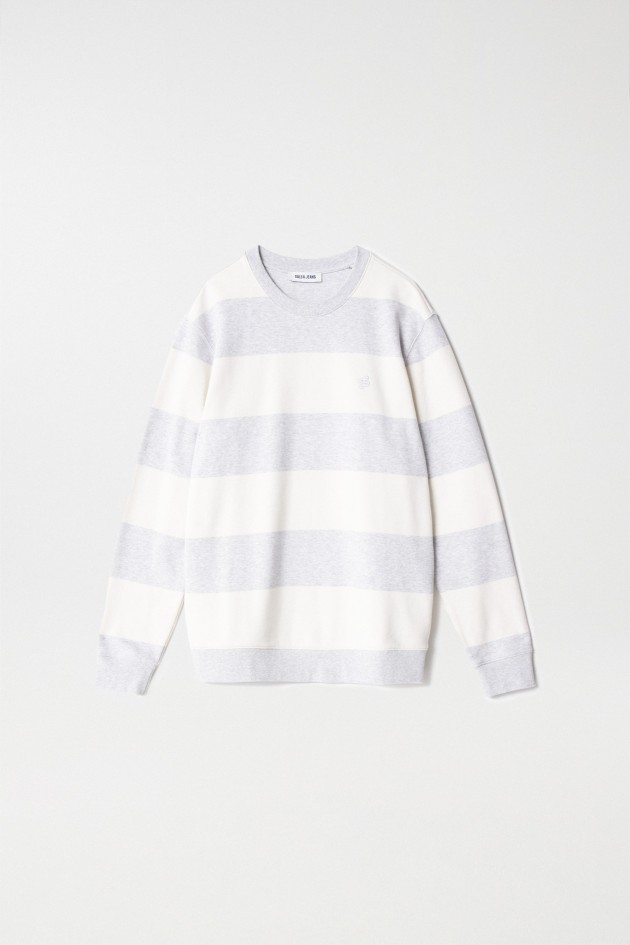 SWEATSHIRT COM RISCAS E LOGOTIPO