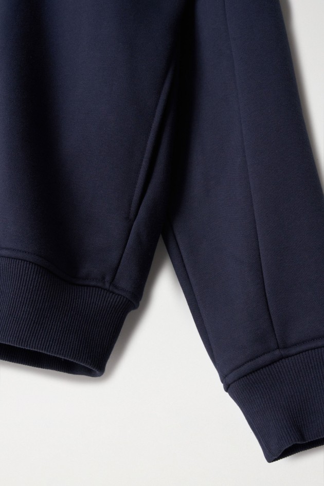 SWEATSHIRT COM FECHO DE CORRER E DETALHES EM TECIDO TÉCNICO