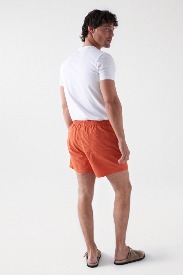SHORT DE BAIN UNI AVEC CORDON DE SERRAGE