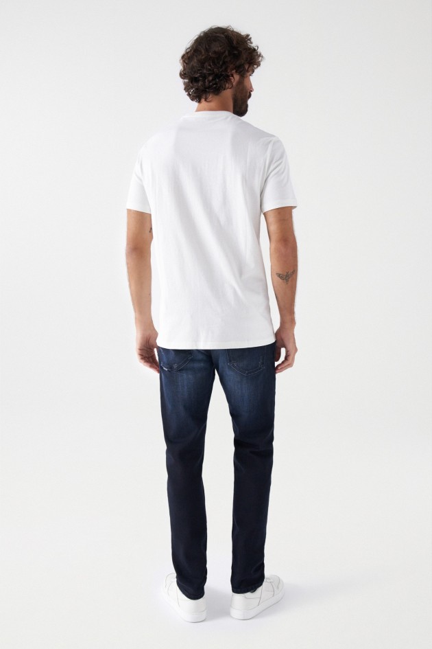 T-SHIRT COM BRANDING COM RELEVO