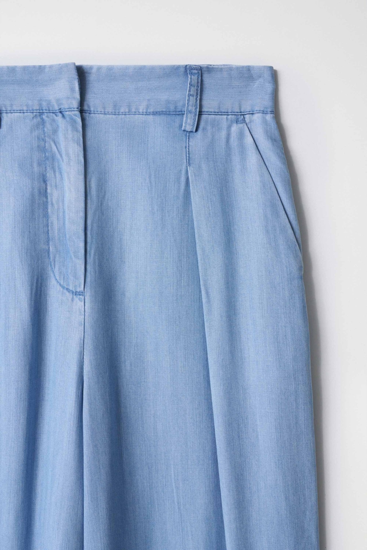 LIGHTDENIM WIDE LEG TROUSERS