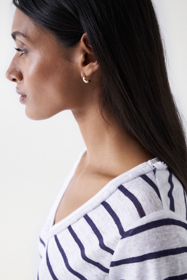 T-SHIRT EN LIN À RAYURES AVEC EFFET BRILLANT ET FRANGES