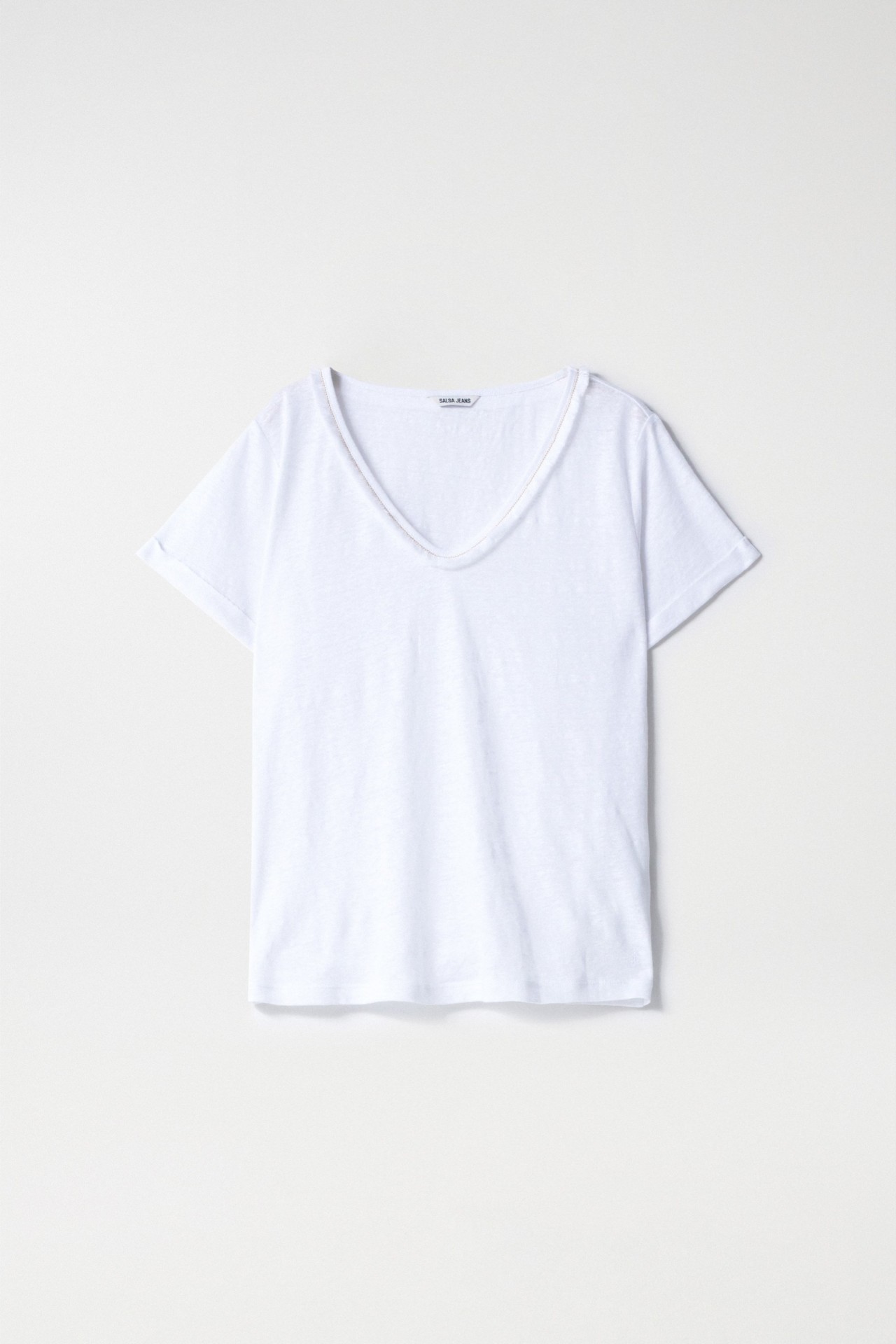 T-SHIRT DE LINHO COM DETALHE DE BRILHO E FRANJAS